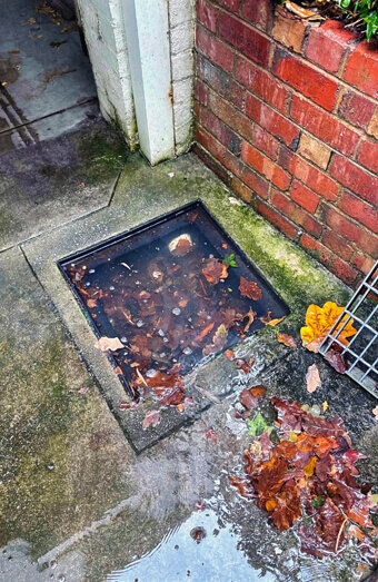 https://blockeddrainskinross.com.au/uploads/2025/07/hero-blocked-sewers-27767.jpg